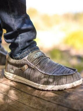 Hey Dude Wally Knit Slip-On Shoe in Brown